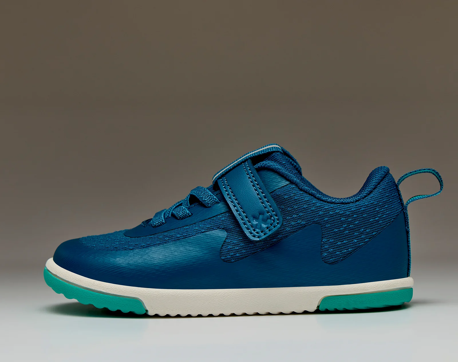 MotionX Sneakers - Image 15